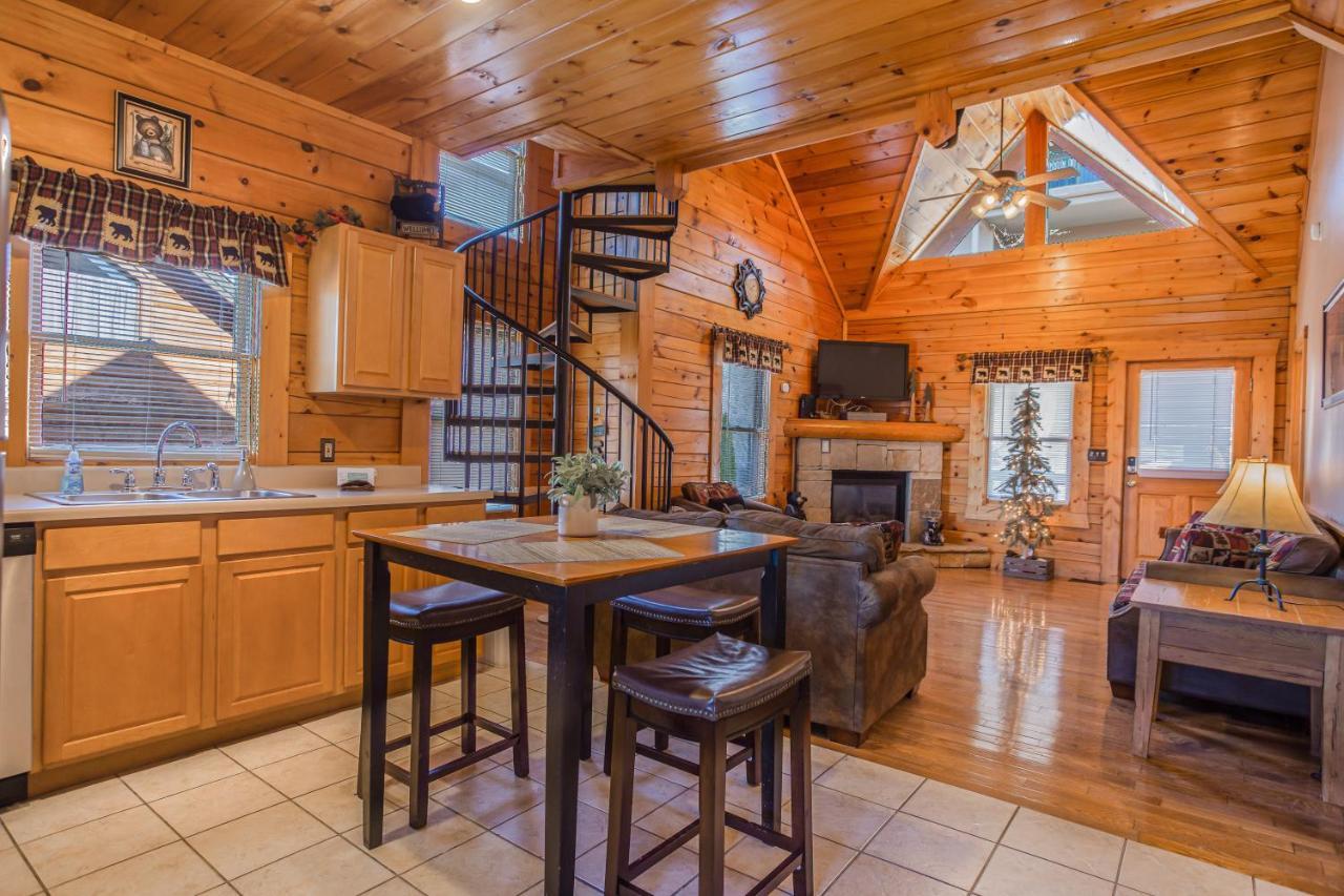 Bear Claw - Bear Claw Retreat In Pigeon Forge! Villa Екстериор снимка